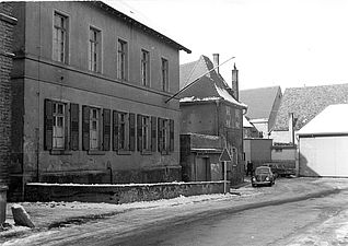 Bild vom Standort 10 - Alte Schule (Nordansicht des Schulgebäudes)